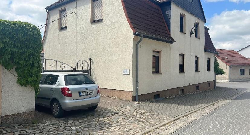 Schoene 2 Raum-Wohnung In Etgersleben Dış mekan fotoğraf